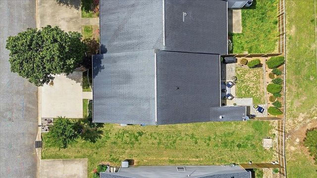 502 W Calhoun Crossing Court, Spartanburg, SC 29307