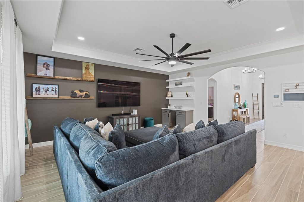 7833 Houshang Dr, Corpus Christi, TX 78414 — photo 5