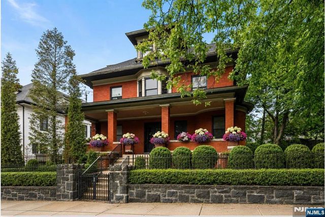 717-723 Boulevard East, Weehawken, NJ 07086