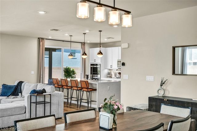 8186 Guadiano Avenue, Las Vegas, NV 89113