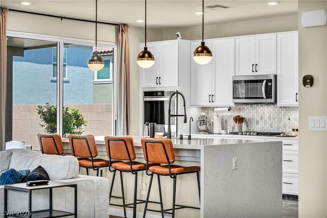 8186 Guadiano Avenue, Las Vegas, NV 89113