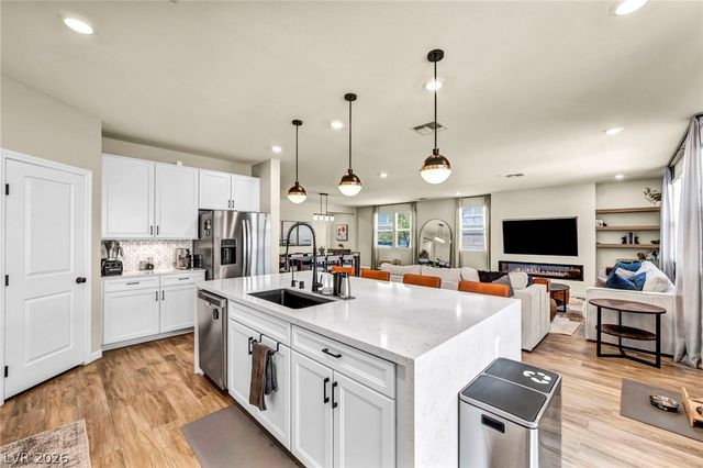8186 Guadiano Avenue, Las Vegas, NV 89113
