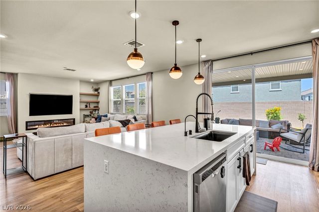 8186 Guadiano Avenue, Las Vegas, NV 89113