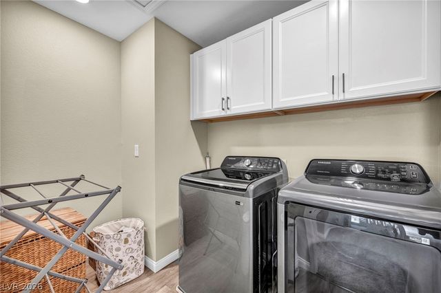 8186 Guadiano Avenue, Las Vegas, NV 89113