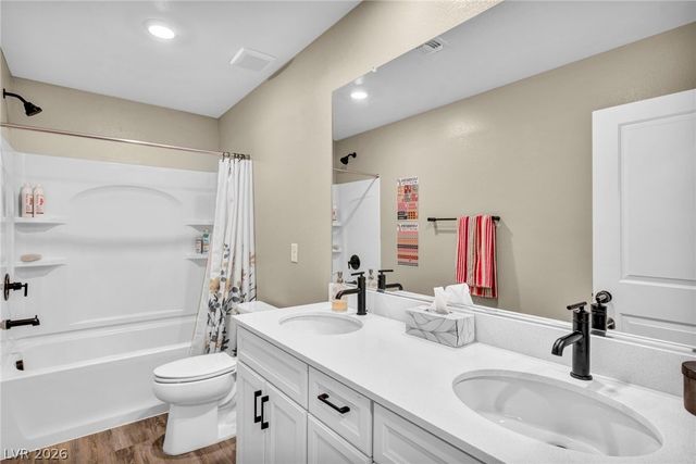 8186 Guadiano Avenue, Las Vegas, NV 89113