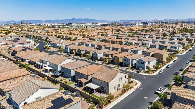8186 Guadiano Avenue, Las Vegas, NV 89113