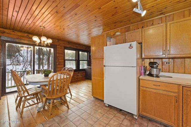 325 Belgrade Street, Schaghticoke, NY 12182