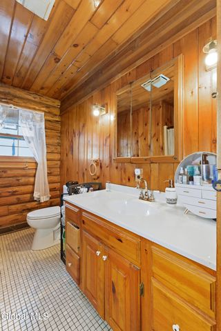 325 Belgrade Street, Schaghticoke, NY 12182