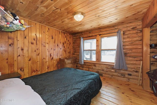 325 Belgrade Street, Schaghticoke, NY 12182