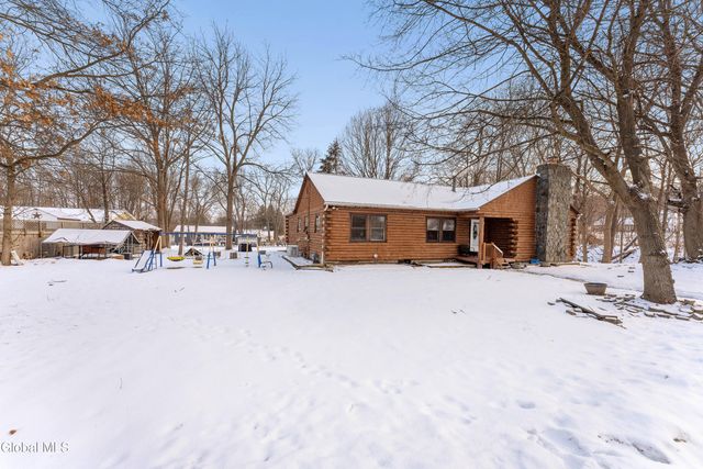 325 Belgrade Street, Schaghticoke, NY 12182