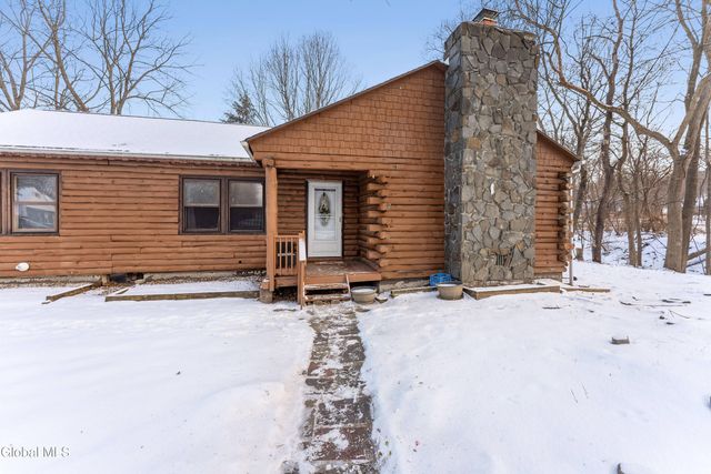 325 Belgrade Street, Schaghticoke, NY 12182