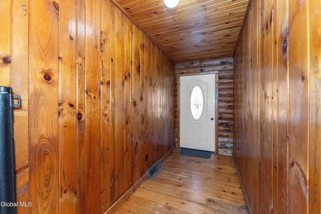 325 Belgrade Street, Schaghticoke, NY 12182