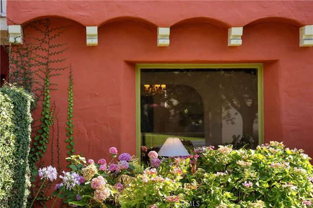 940 E Stocker, Glendale, CA 91207