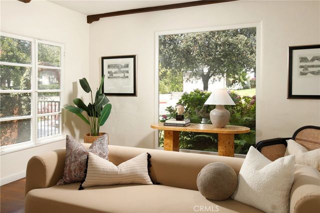 940 E Stocker, Glendale, CA 91207