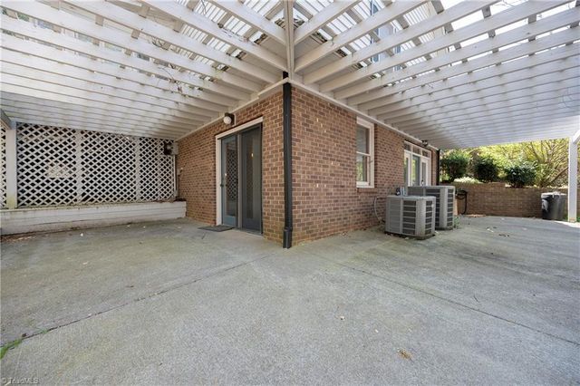133 Carolina Avenue, Mocksville, NC 27028