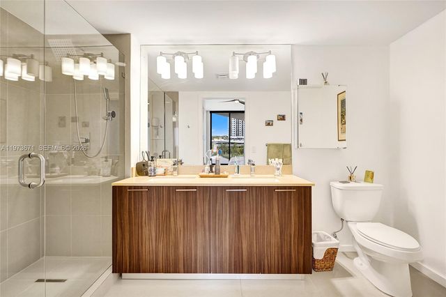 5252 NW 85th Ave 311, Doral, FL 33166