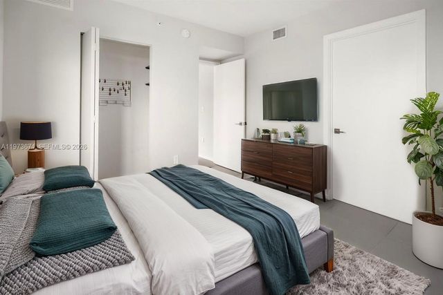 5252 NW 85th Ave 311, Doral, FL 33166