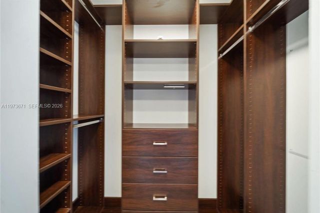 5252 NW 85th Ave 311, Doral, FL 33166