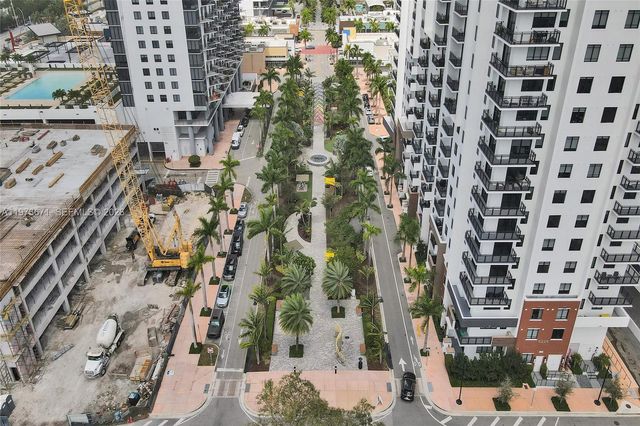 5252 NW 85th Ave 311, Doral, FL 33166