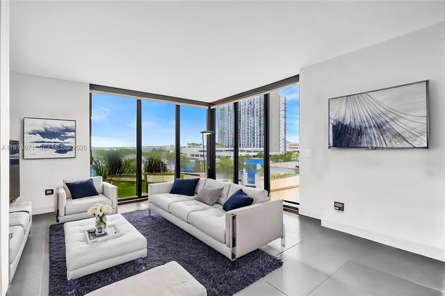 5252 NW 85th Ave 311, Doral, FL 33166