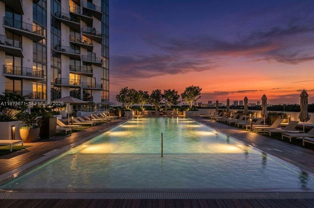 5252 NW 85th Ave 311, Doral, FL 33166