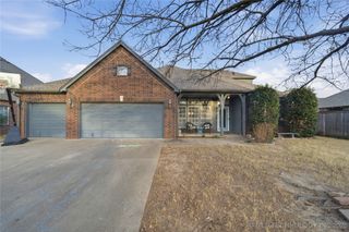 505 N Vine Street, Jenks, OK 74037