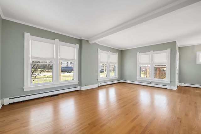 4816 Linscott Avenue, Downers Grove, IL 60515