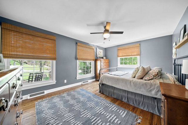 550 Pat Haven DRIVE, Mt Lebanon, PA 15243