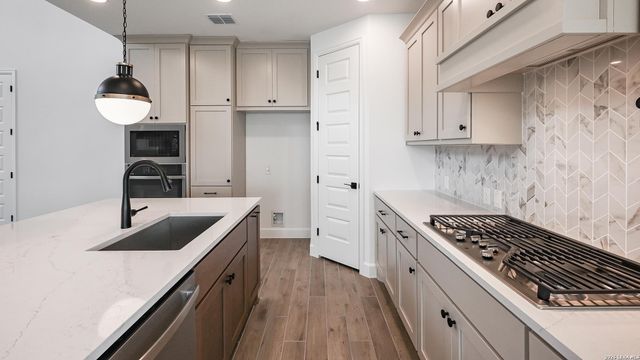 4731 Sherman Square, Schertz, TX 78108