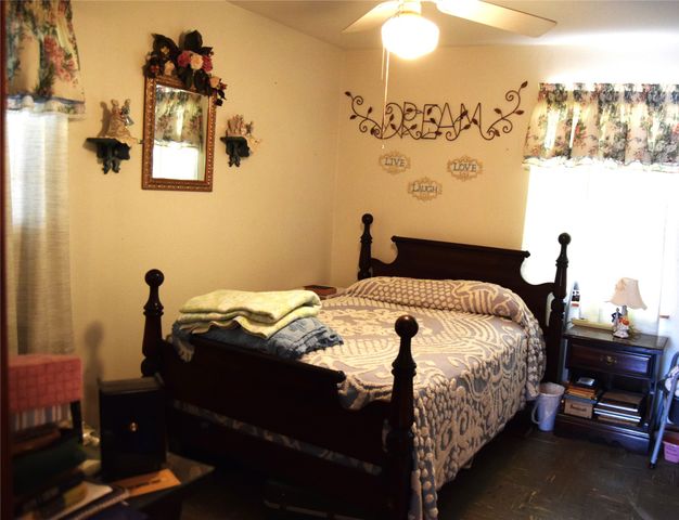 145 Loop Road, Minden, LA 71055