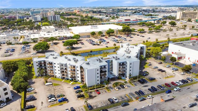 1820 W 53rd St 204, Hialeah, FL 33012