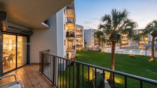 1820 W 53rd St 204, Hialeah, FL 33012