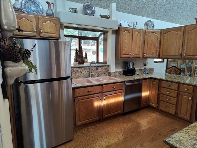 2143 Perry Park Ave, Larkspur, CO 80118