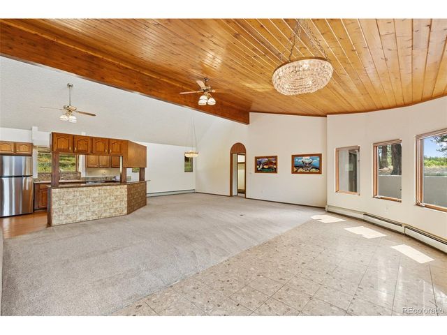 2143 Perry Park Ave, Larkspur, CO 80118