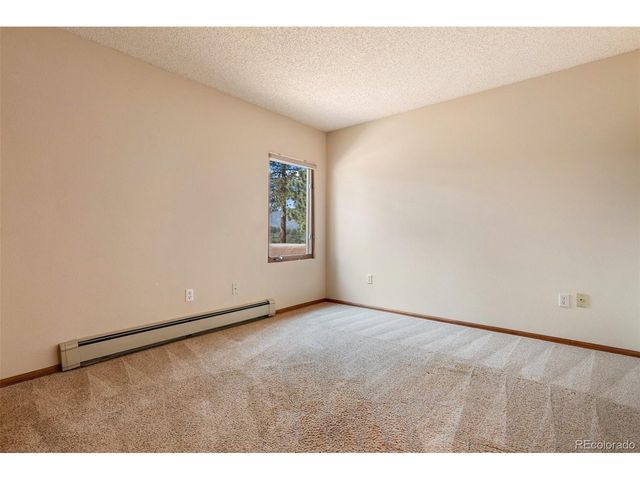 2143 Perry Park Ave, Larkspur, CO 80118