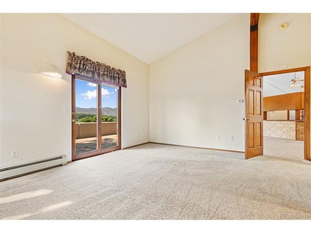 2143 Perry Park Ave, Larkspur, CO 80118