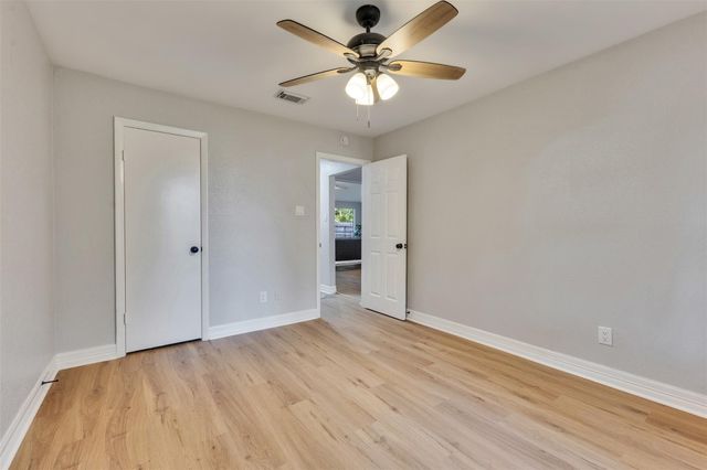 2811 Sugar Wood Drive, League City, TX 77573