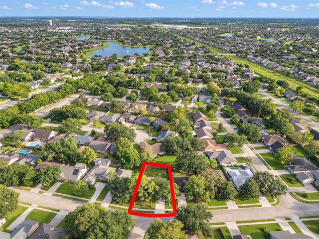 2811 Sugar Wood Drive, League City, TX 77573