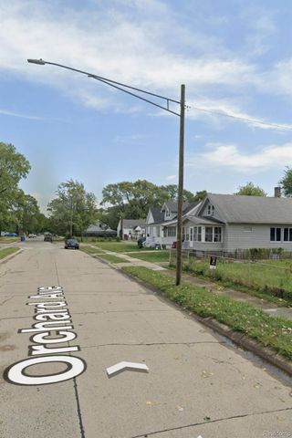 6736 Orchard Avenue, Warren, MI 48091