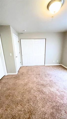 660 Materdie Lane 203, Florissant, MO 63031