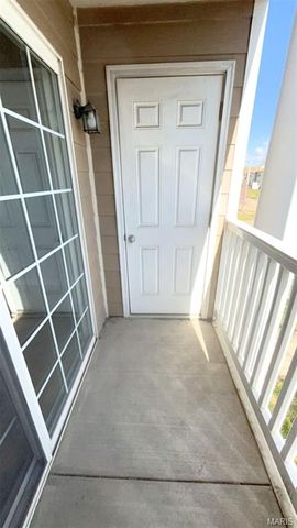 660 Materdie Lane 203, Florissant, MO 63031