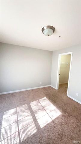 660 Materdie Lane 203, Florissant, MO 63031