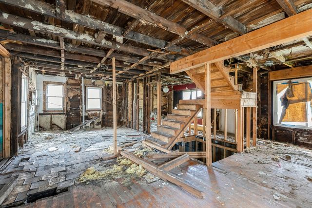 8742 S Constance Avenue, Chicago, IL 60617