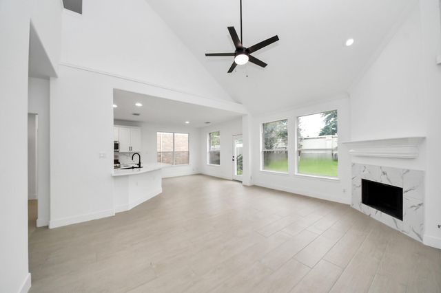 21214 Lilac Meadows Lane, Richmond, TX 77407