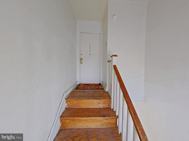 6846 MARSHALL RD, Upper Darby, PA 19082