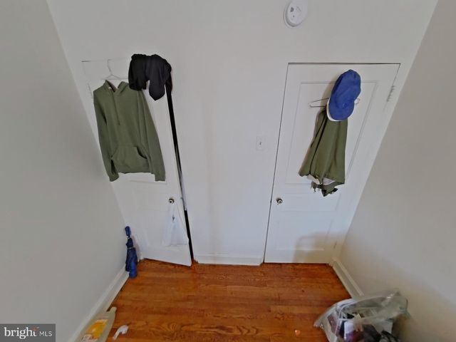 6846 MARSHALL RD, Upper Darby, PA 19082