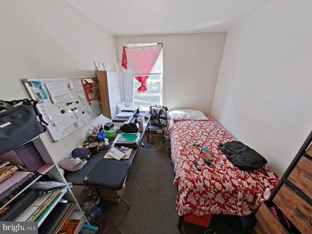6846 MARSHALL RD, Upper Darby, PA 19082