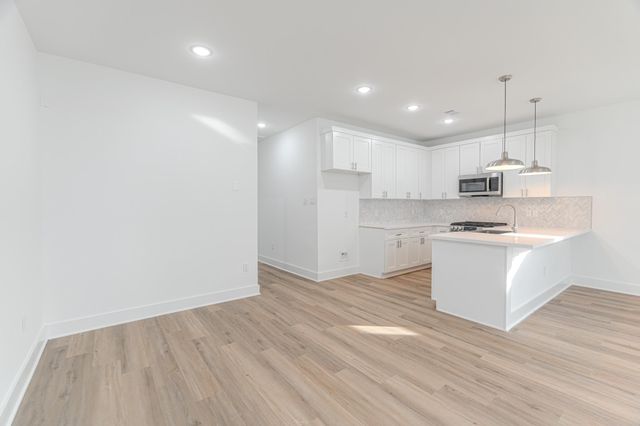 9409 Caddo Road, Houston, TX 77078