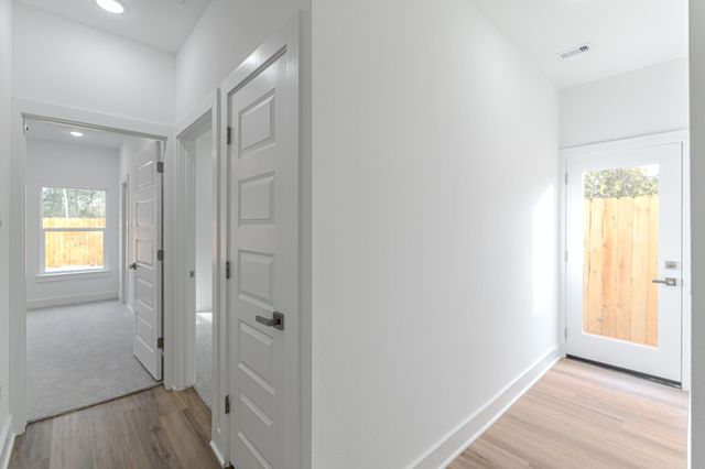 9409 Caddo Road, Houston, TX 77078