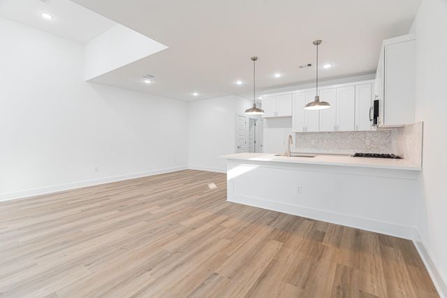 9409 Caddo Road, Houston, TX 77078